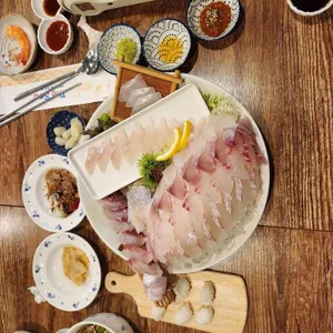더 씨 대표 사진