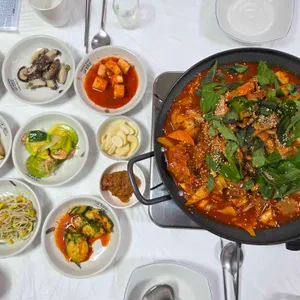 이조삼계탕 대표 사진