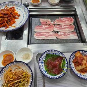 불타는생삼겹 대표 사진