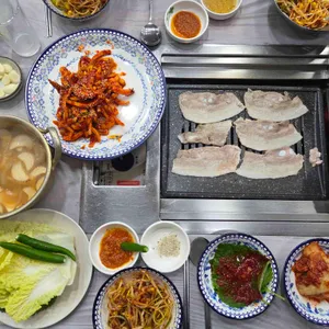 불타는생삼겹 사진