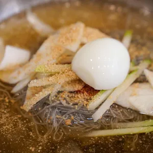수라냉면 사진