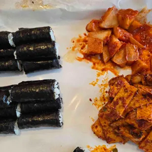 할매손 충무김밥 대표 사진