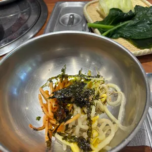 웅아범더덕삼겹살 사진