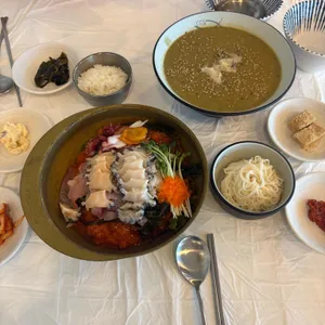 청초수물회 사진