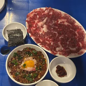 저수지 사진
