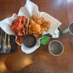 교촌치킨 대표 사진