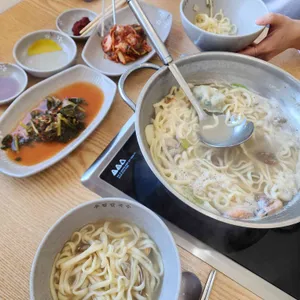 우림칼국수 사진