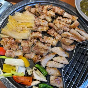 김충기꽃삼겹 사진