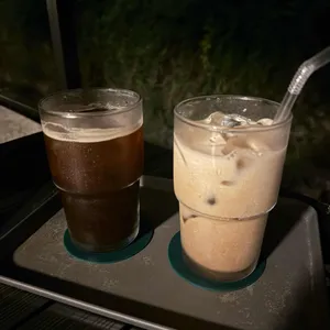 카페 산아래 대표 사진