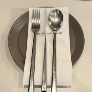 더이탈리안클럽 사진