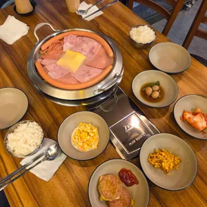 홍춘천 사진