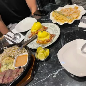 라븐 대표 사진