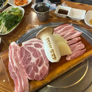 솔방구리 삼겹살 대표 사진