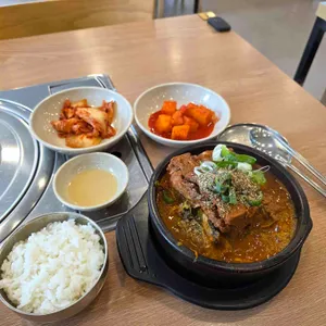 서부청기와감자탕 사진