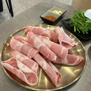 더 차돌 사진
