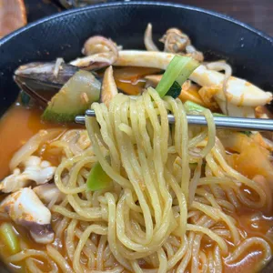 팔봉이밀면 사진