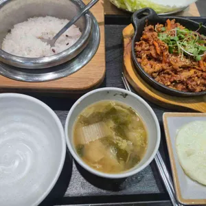 채선당 행복 가마솥밥 대표 사진