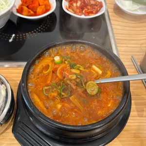 콩뼈숯뼈감자탕 사진 2