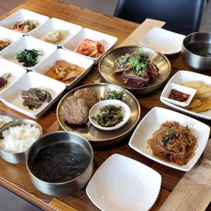산장 한정식 대표 사진