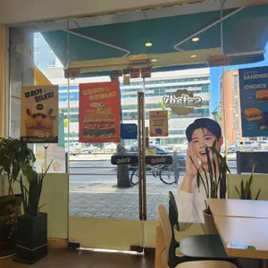 샐러디 리뷰 사진