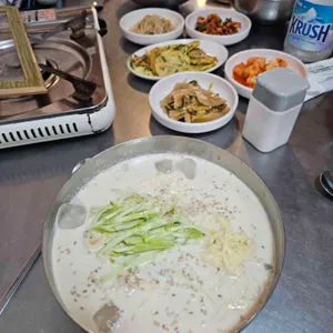 양푼이 김갈동 대표 사진