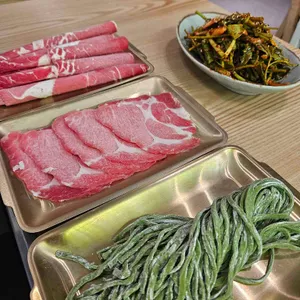 초담미역전골 대표 사진