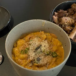 리파인 사진