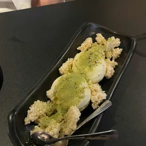 리파인 사진