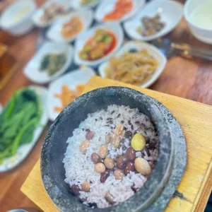 영빈돌솥밥돌구이 대표 사진