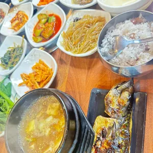영빈돌솥밥돌구이 대표 사진