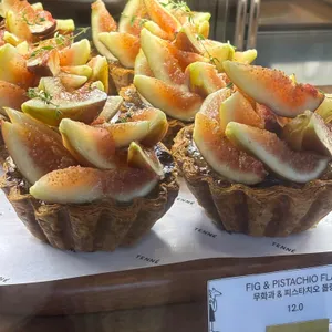 테니 리뷰 사진