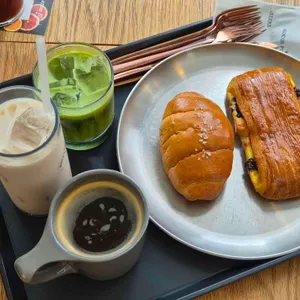 호커스포커스로스터스 사진