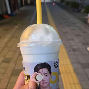 컴포즈커피 사진