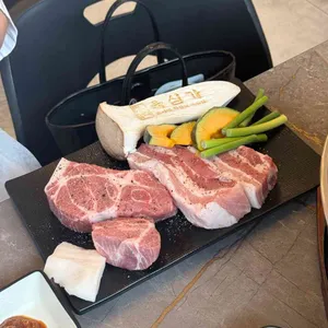 육심가 대표 사진