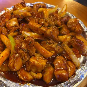 훌랄라참숯바베큐치킨 사진