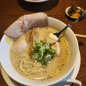 멘지 대표 사진