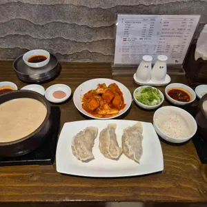 거대곰탕 대표 사진