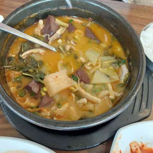 신솥해장국&돼지국밥 대표 사진