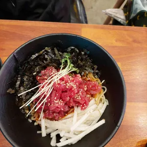육초연 대표 사진