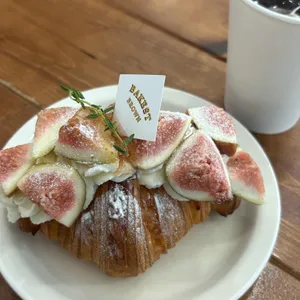 베이커스트 브라운 사진