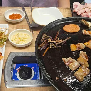 안도윤냉동삼겹살 사진
