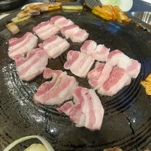 녹차먹인돼지 사진 2