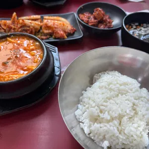 돌고래순두부 대표 사진