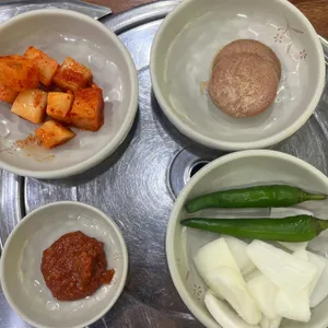 논두렁 감자탕 대표 사진