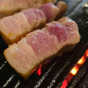 연탄도야지 사진