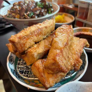 띠디 사진