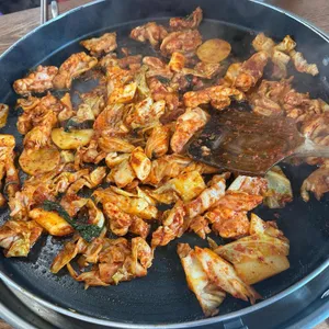 청운닭갈비막국수 대표 사진