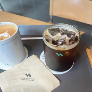 어로드 커피 대표 사진