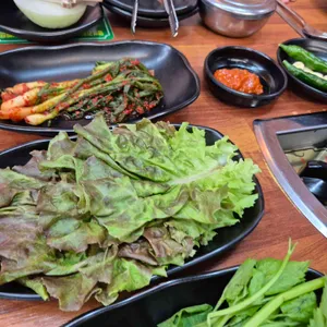 깡쓰리왕솥뚜껑 김치삼겹살 사진