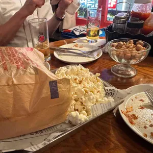 로즈앤크라운 사진